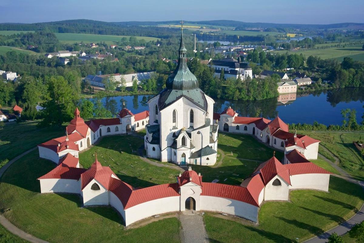 Apartma V Pivovaru Genius Noci Lomnice  Экстерьер фото